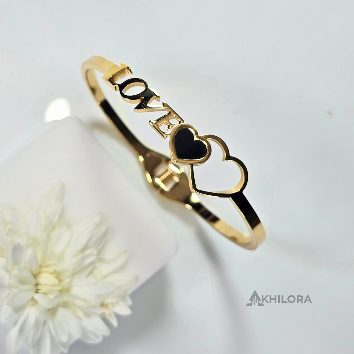 AK00146 - Eternal Love Heart Bangle
