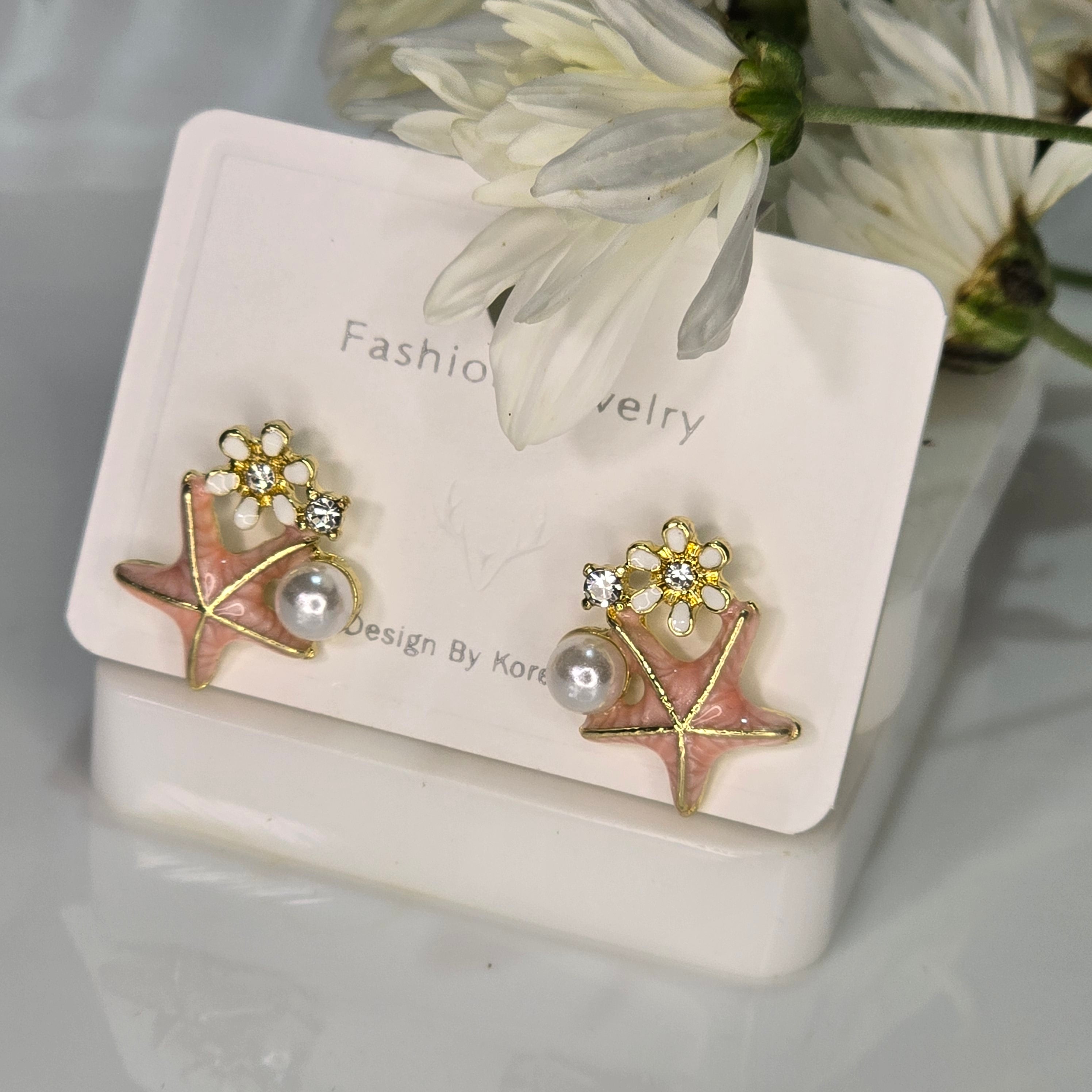 AK00036 - Pink Starfish & Daisy Pearl Stud Earrings