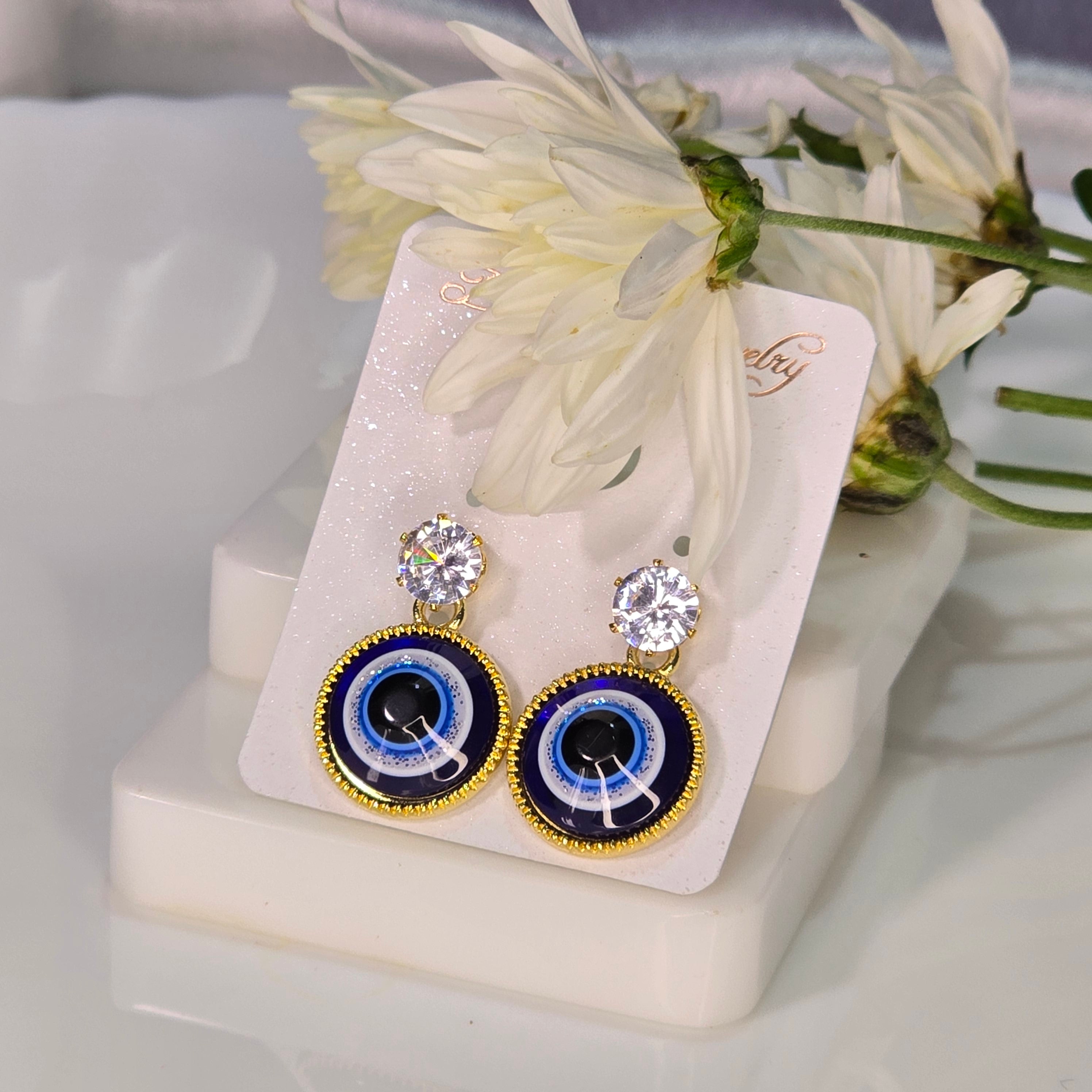 AK00046 - Elegant Evil Eye Crystal Stud Earrings - Golden Finish