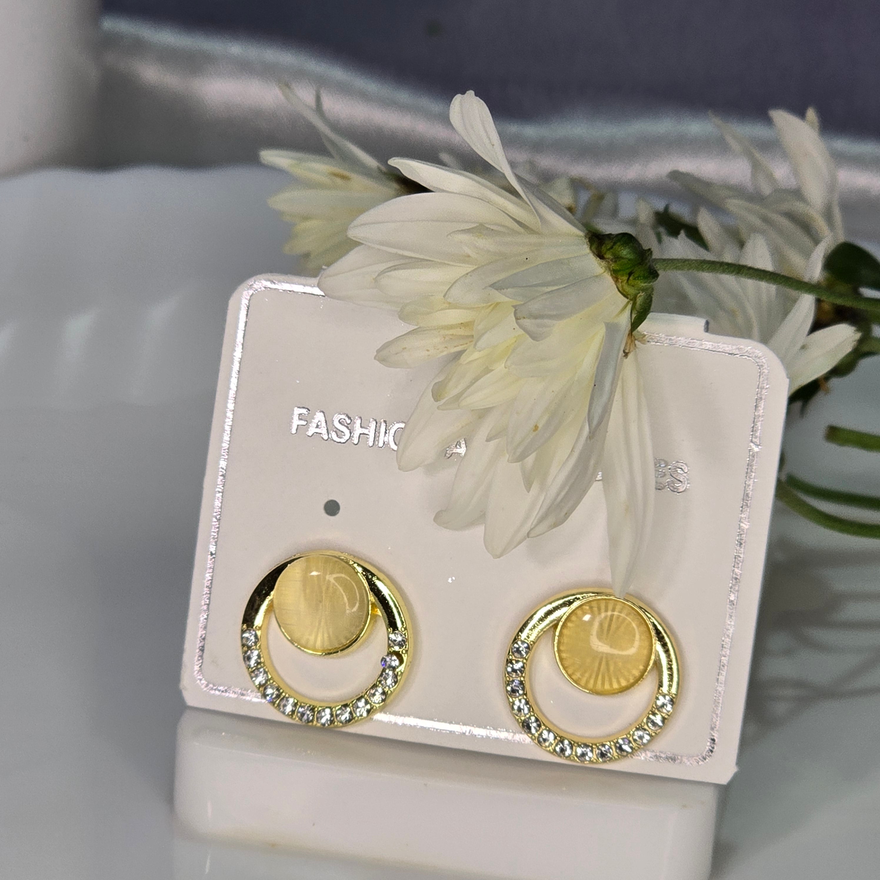AK00053 - Modern Geometric Crystal Stud Earrings
