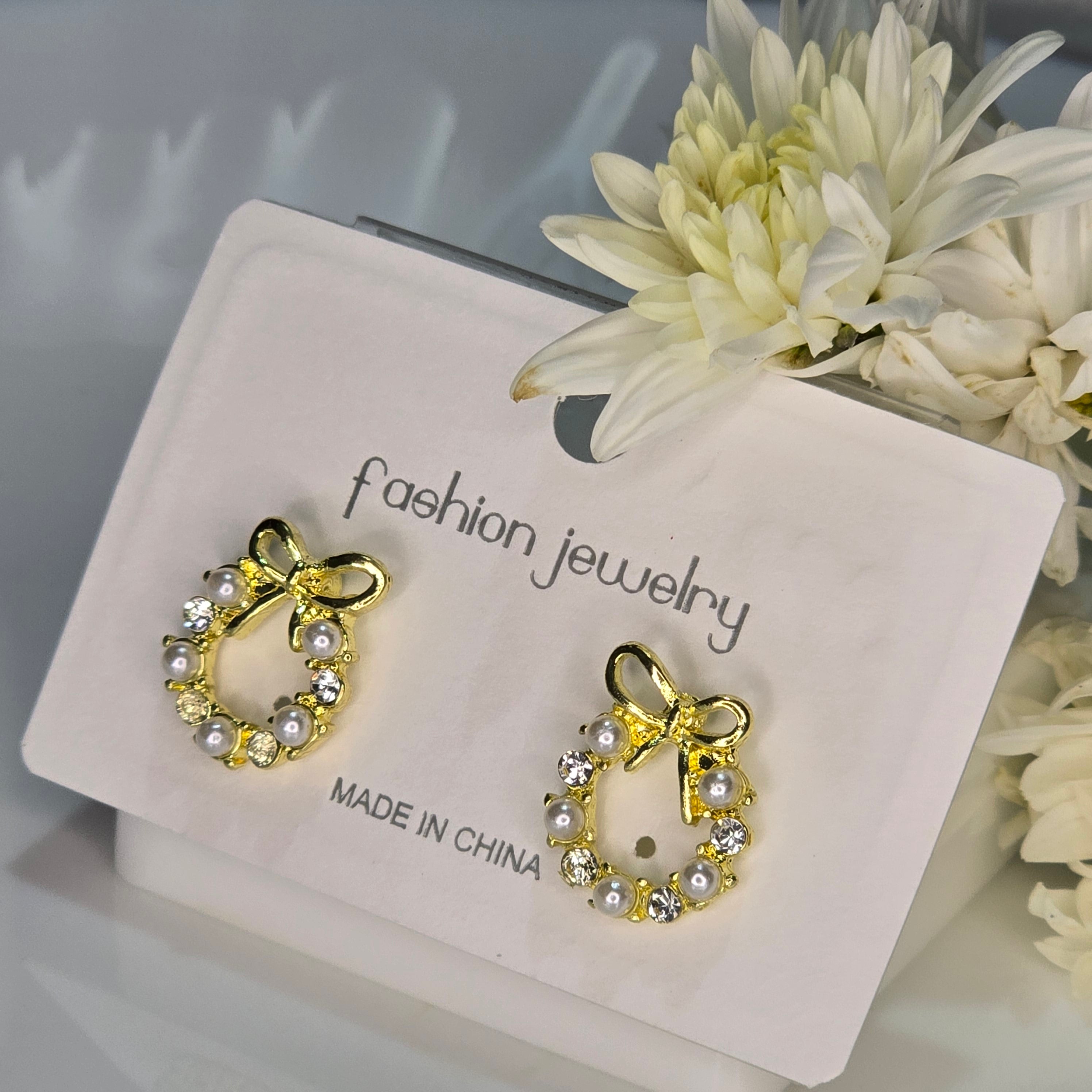 AK00058 - Bow-Wreath Pearl & Crystal Stud Earrings