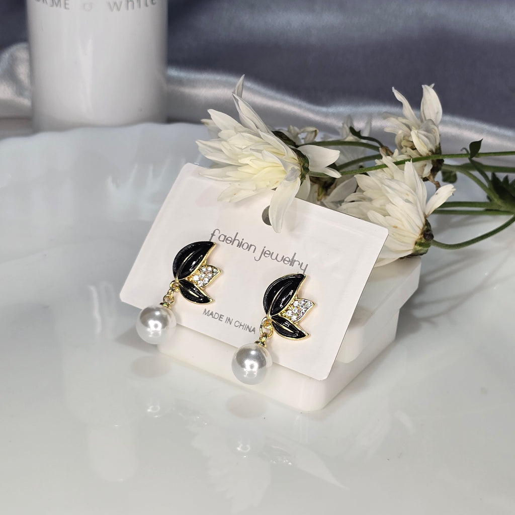 AK00060 - Midnight Bloom Pearl Drop Earrings – Black Enamel & Crystal