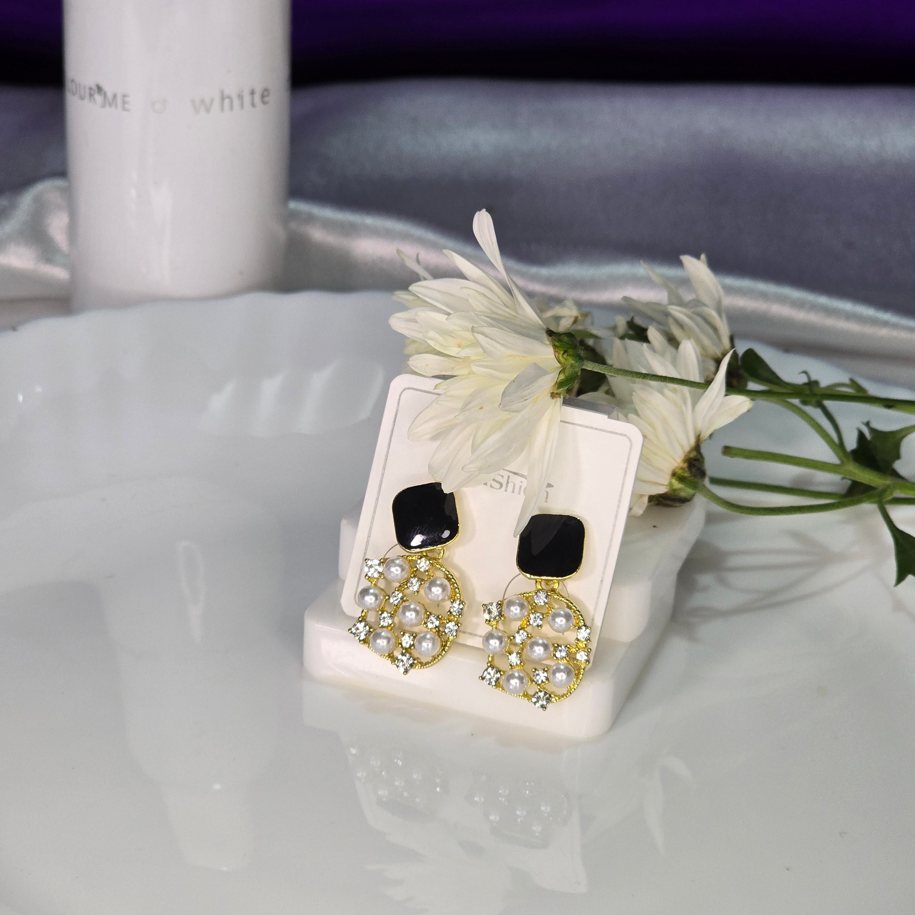 AK00069 - Midnight Pearl & Crystal Drop Earrings