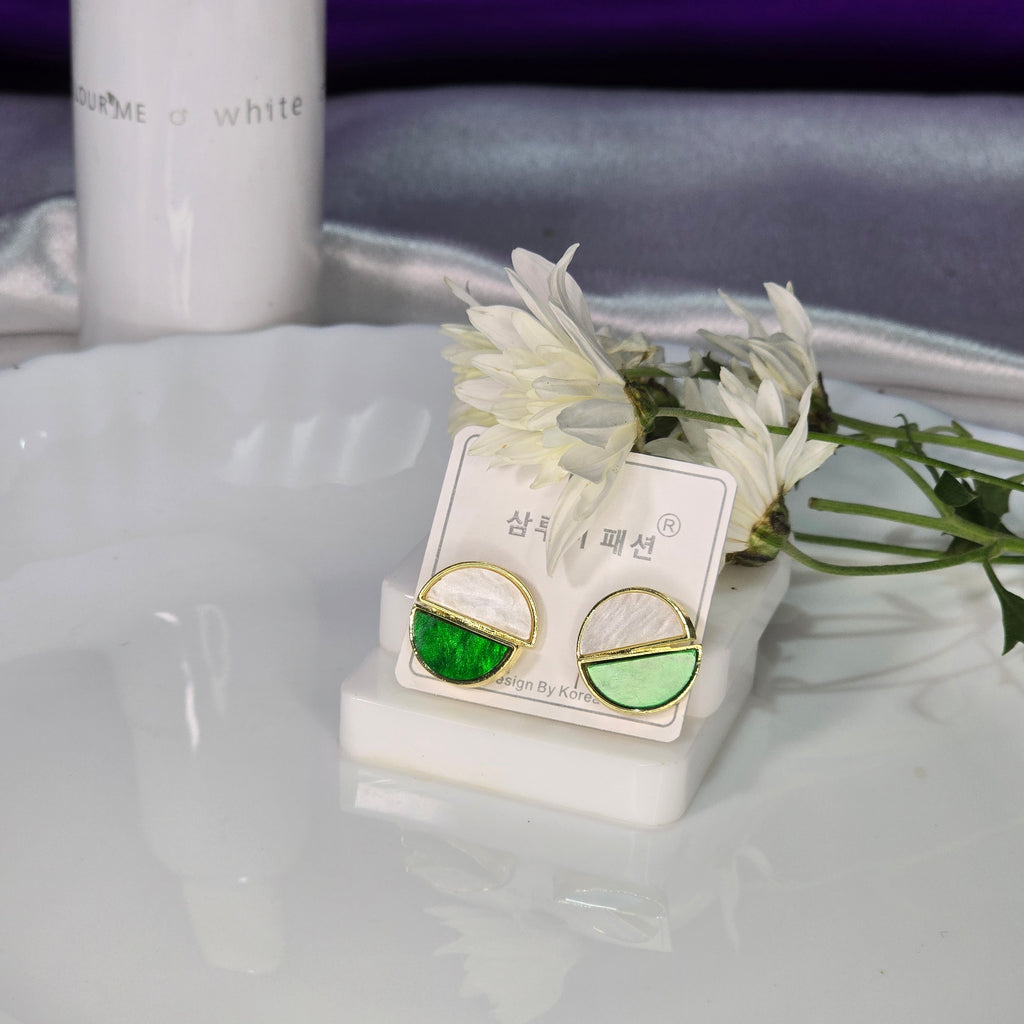 AK00079 - Assorted Geometric Studs