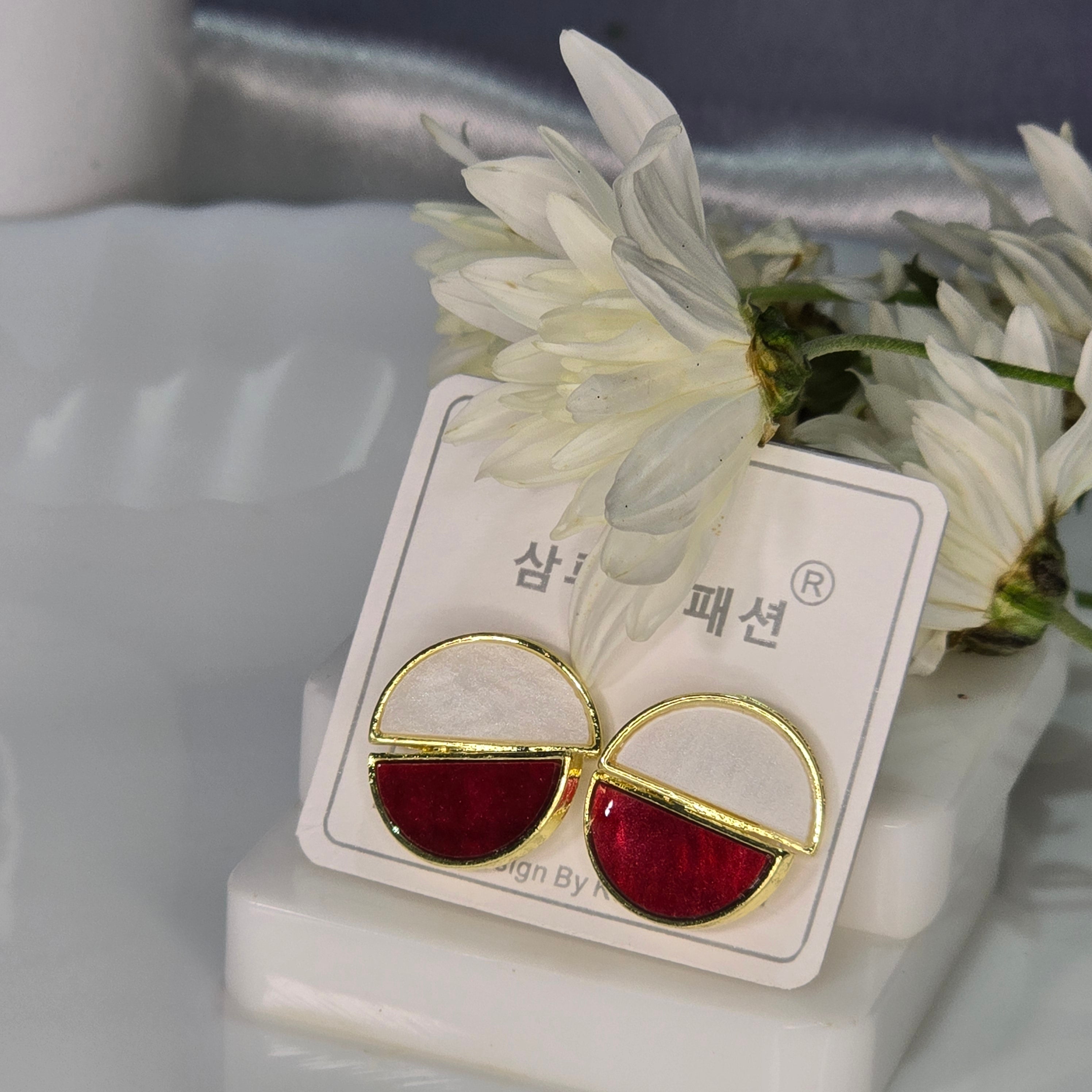 AK00079 - Assorted Geometric Studs