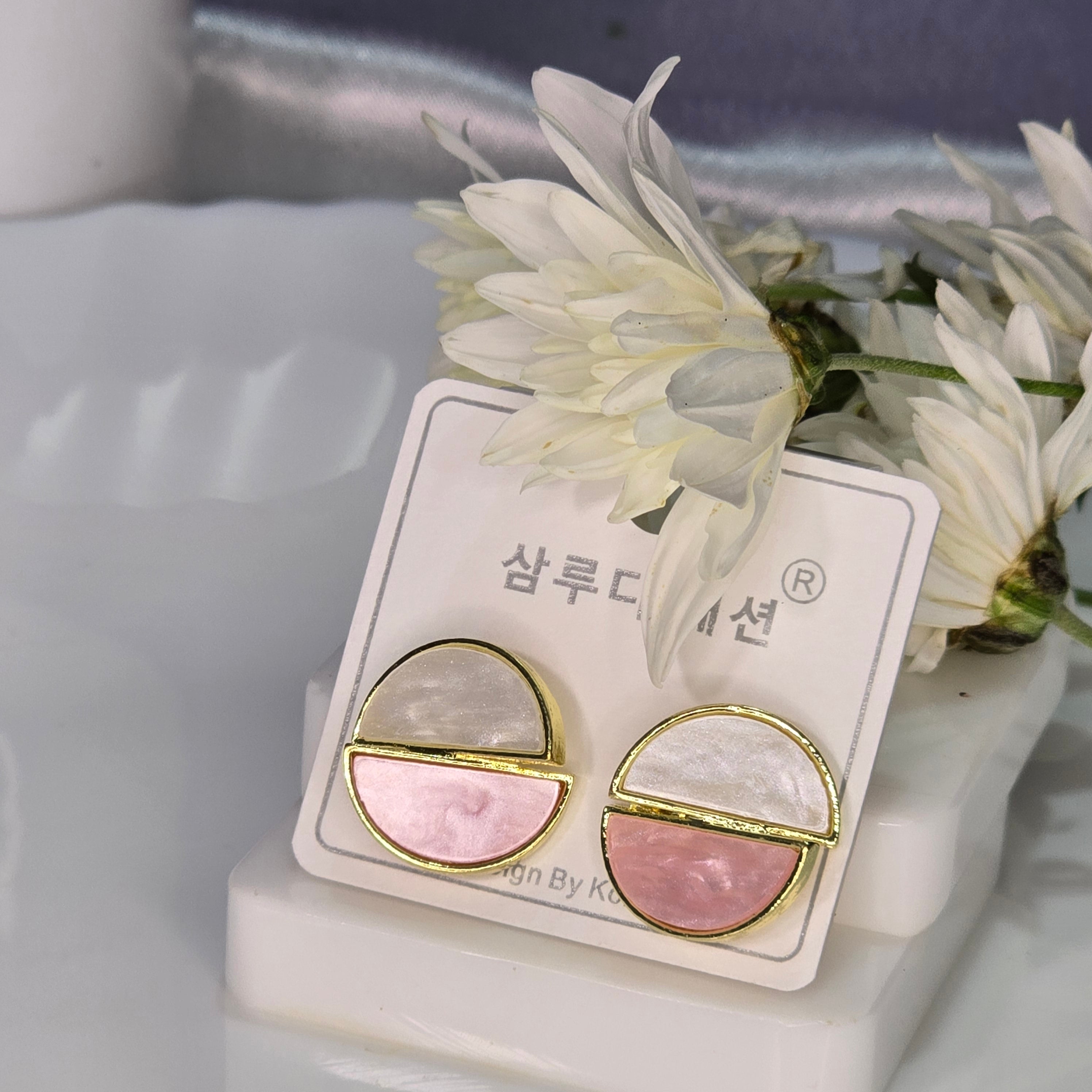 AK00079 - Assorted Geometric Studs