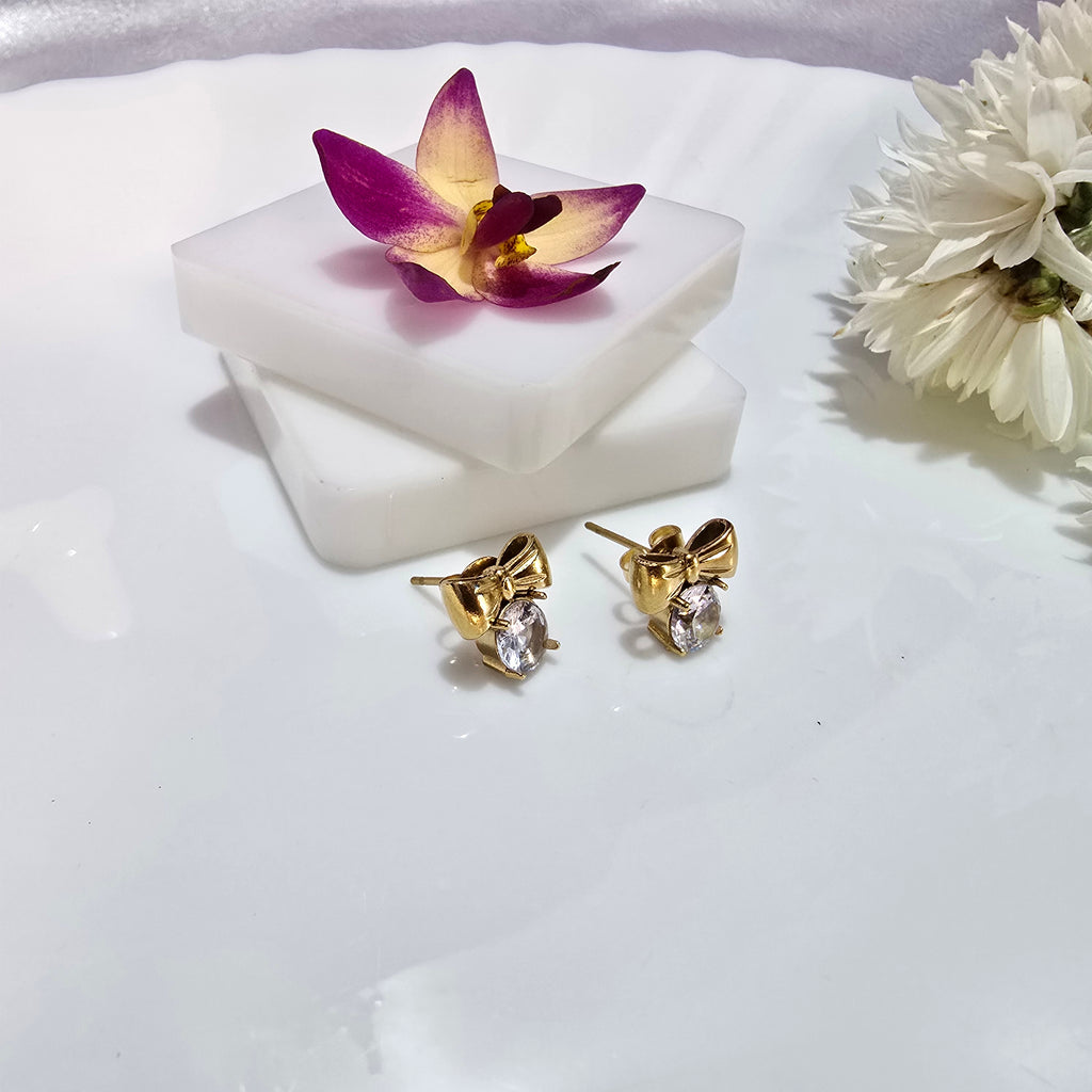 AK00085 - Aria Sparkling Bow Necklace & Earring Set