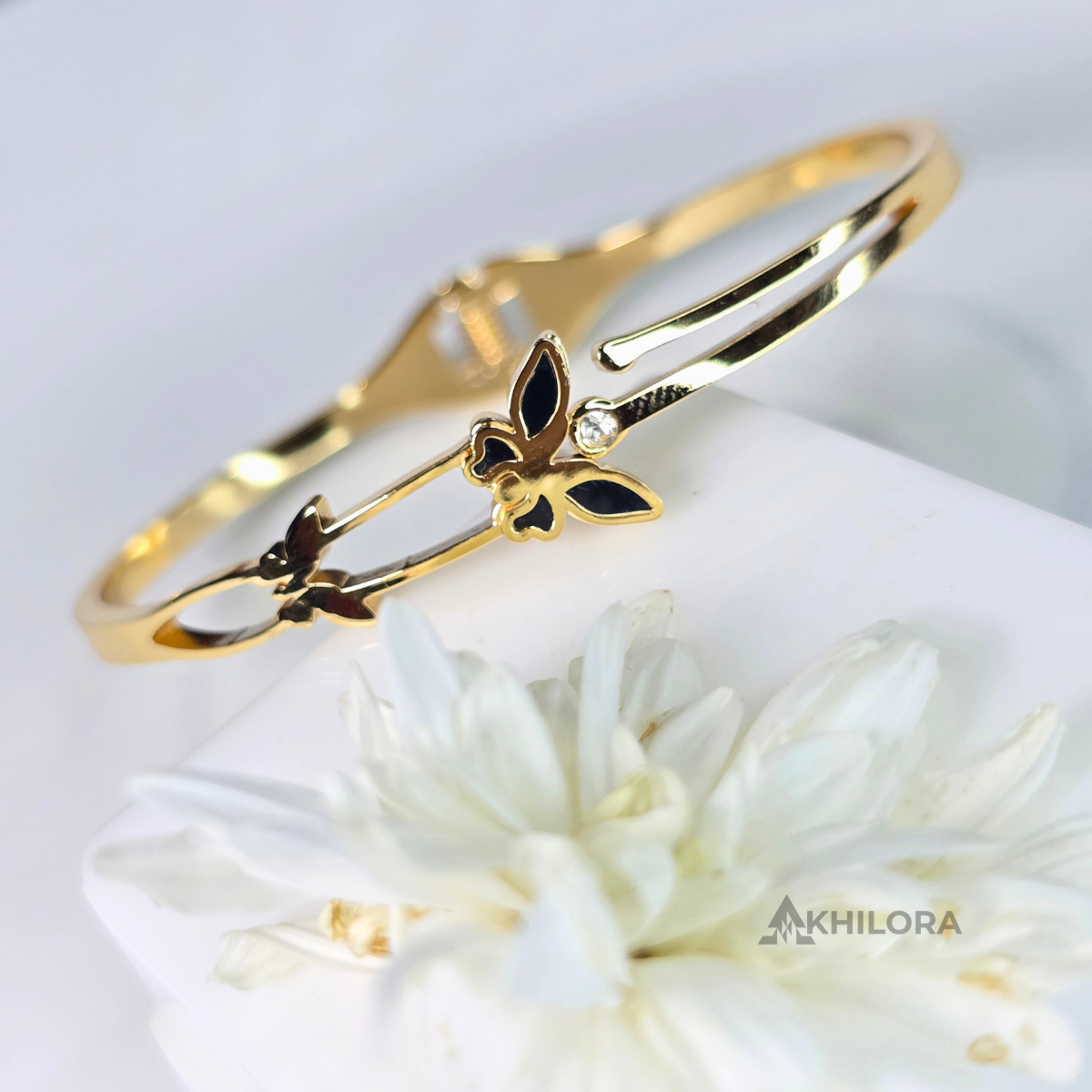 AK00143 - Midnight Flutter CZ Bangle