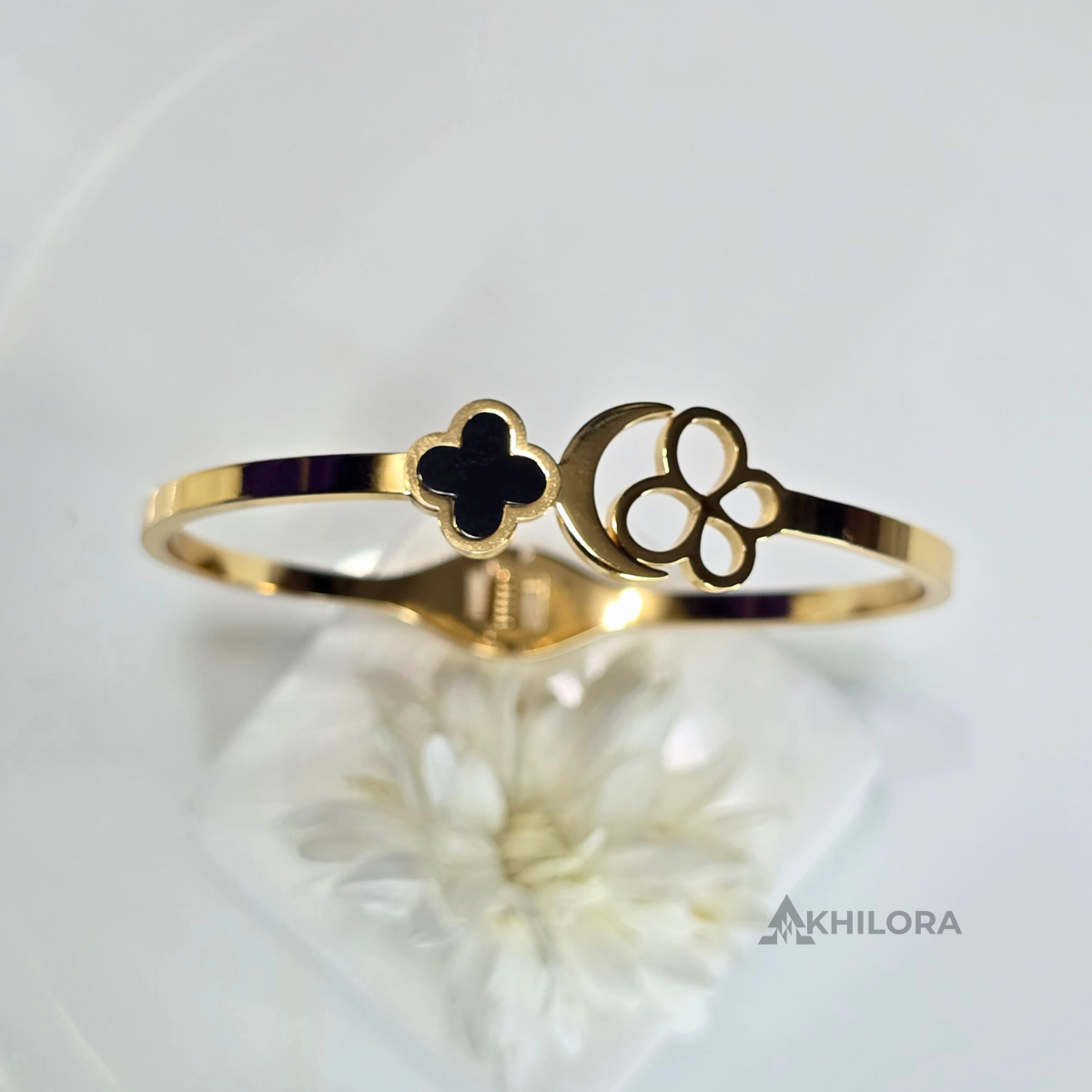 AK00145 - Noir Clover & Butterfly Bangle