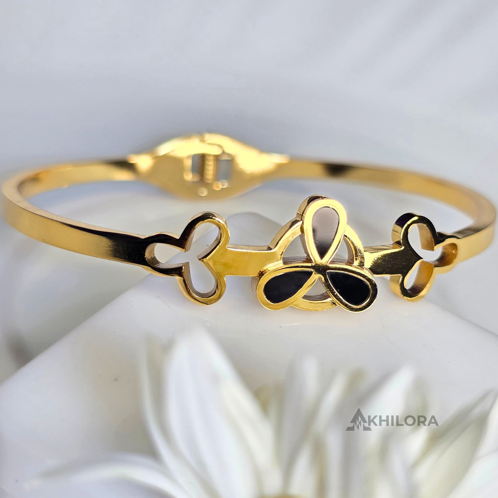 AK00147 - Noir Petal Trio Bangle
