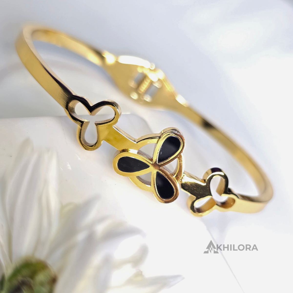 AK00147 - Noir Petal Trio Bangle