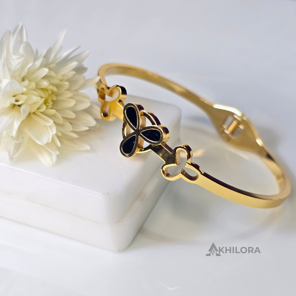AK00147 - Noir Petal Trio Bangle