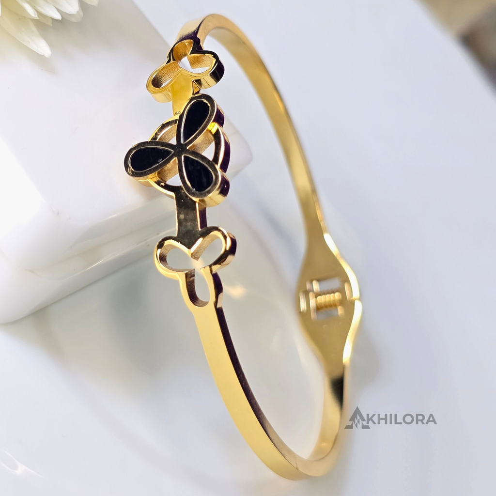 AK00147 - Noir Petal Trio Bangle