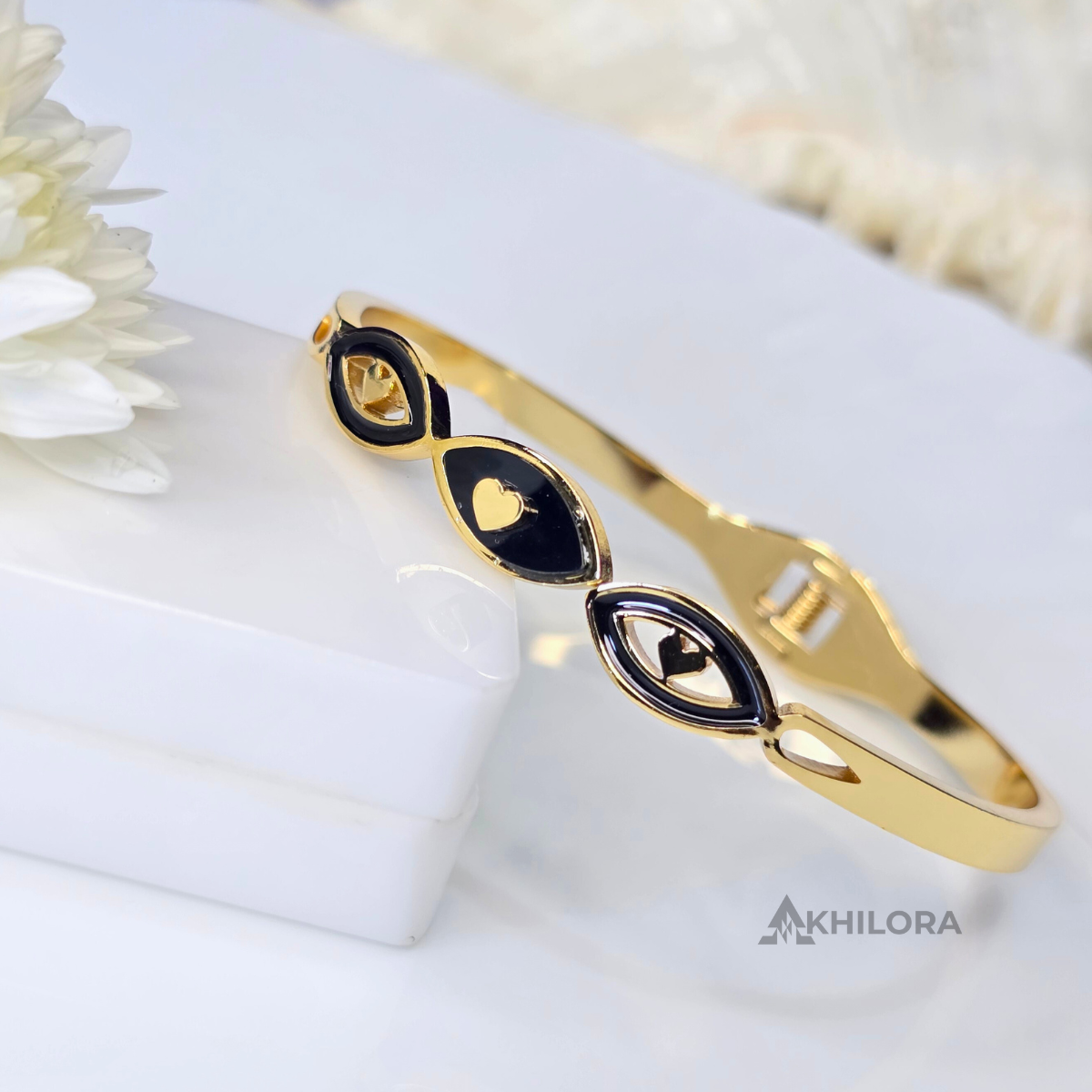 AK00150 - Noir Heart Trio Bangle