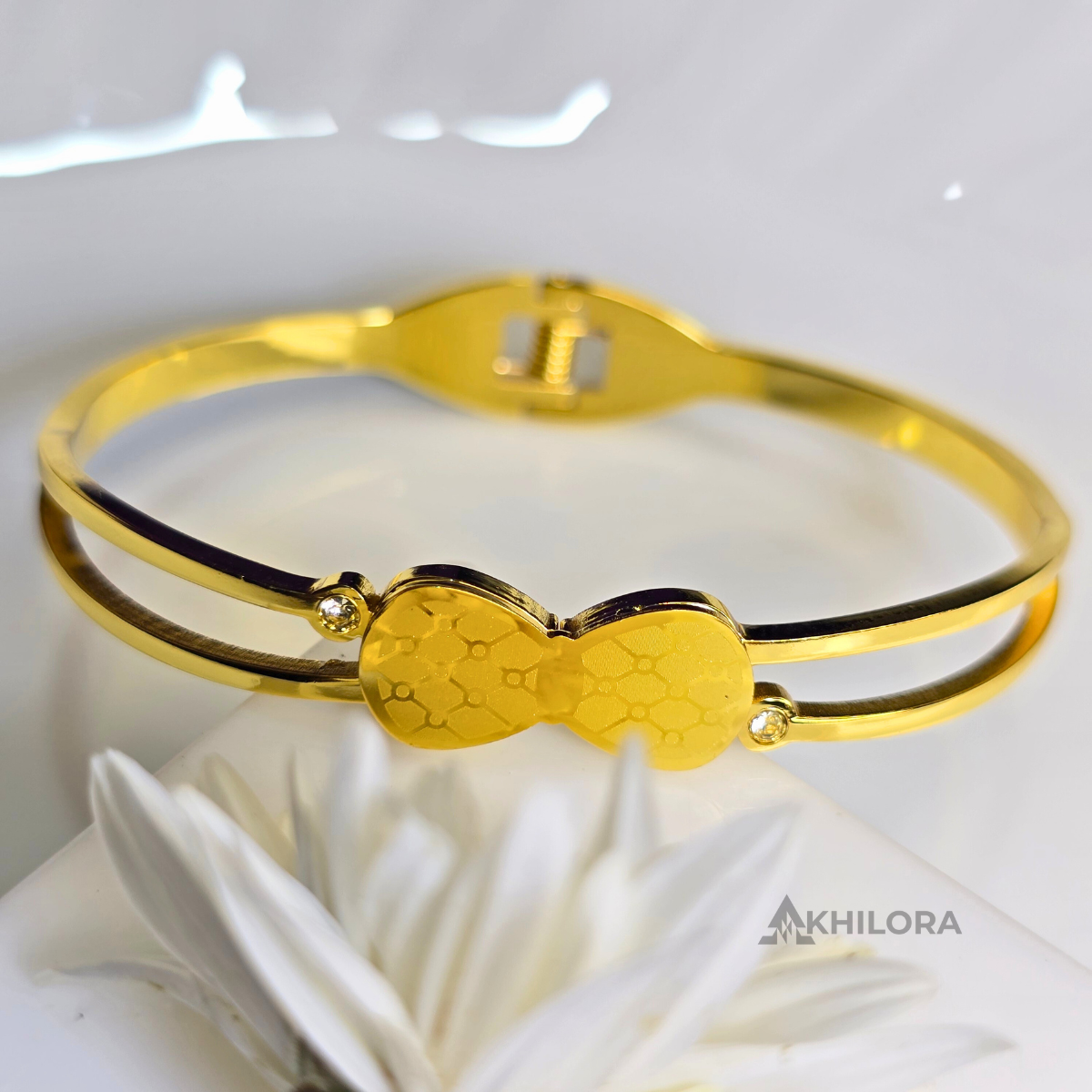 AK00153 - Lumina Yellow Honeycomb Bow Bangle – 18K Gold Plated
