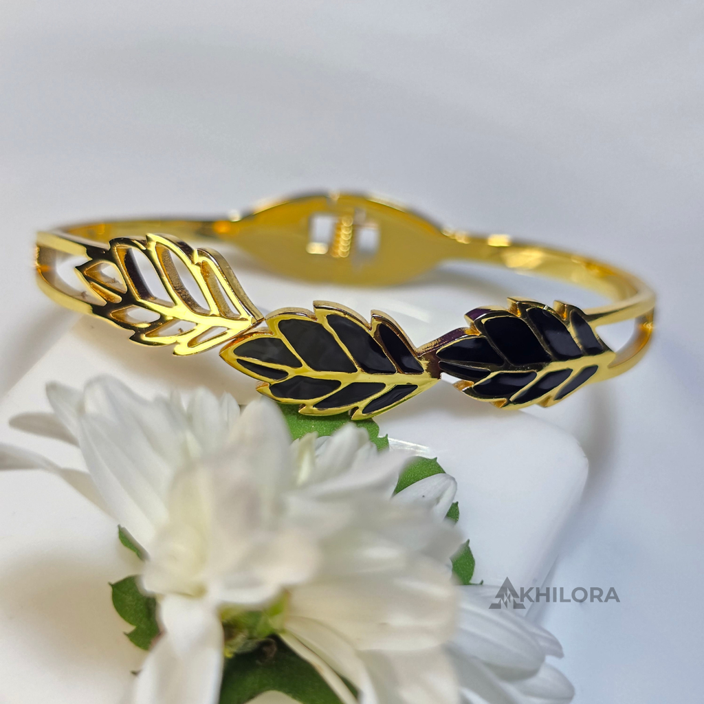 AK00158 - Laurel Leaf Gold-Plated Bangle with Black Enamel Inlay