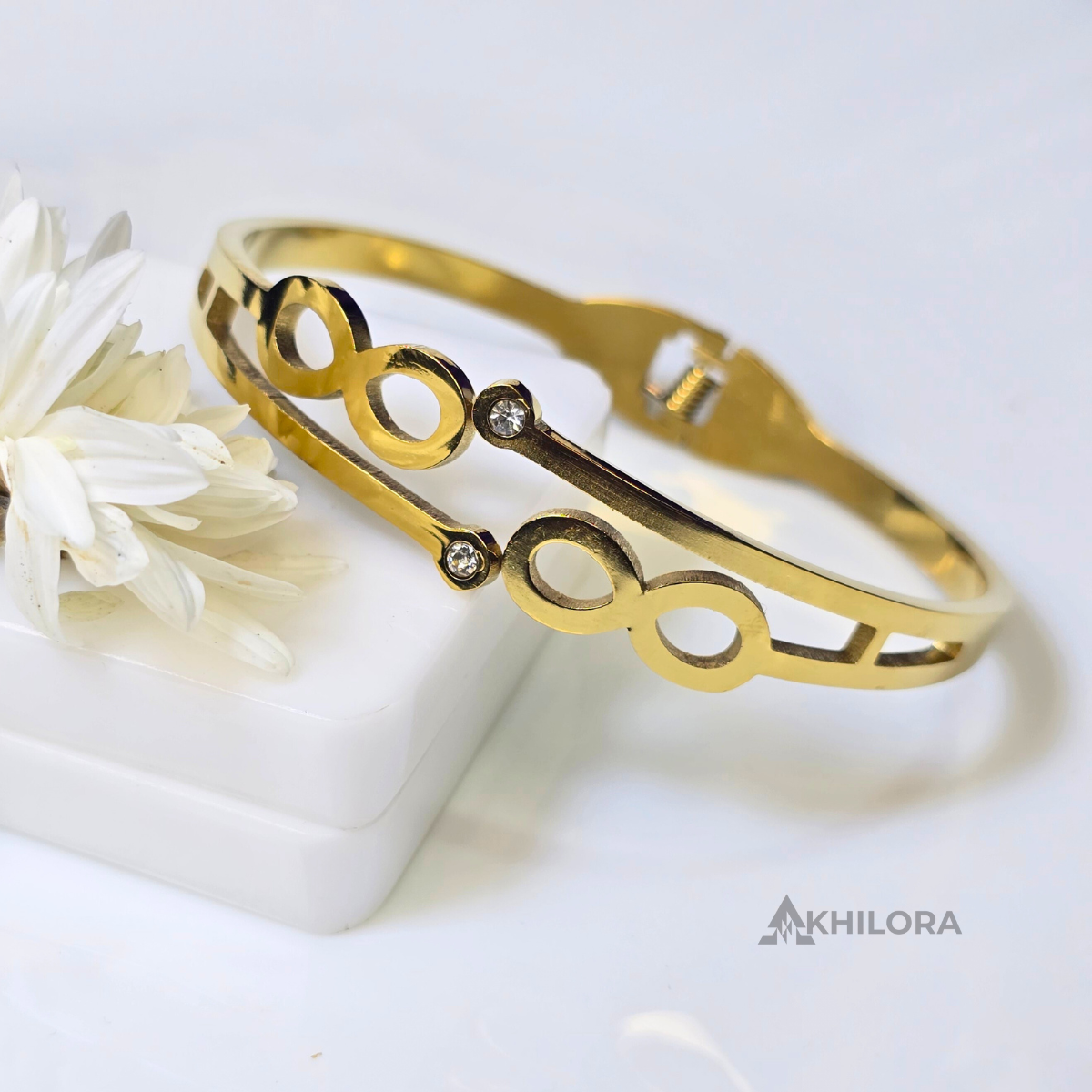 AK00185 - Eternal Infinity Crystal Bangle – 18K Gold Plated