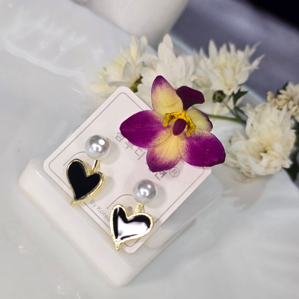 AK00055 - Midnight Heart & Pearl Enamel Drop Earrings