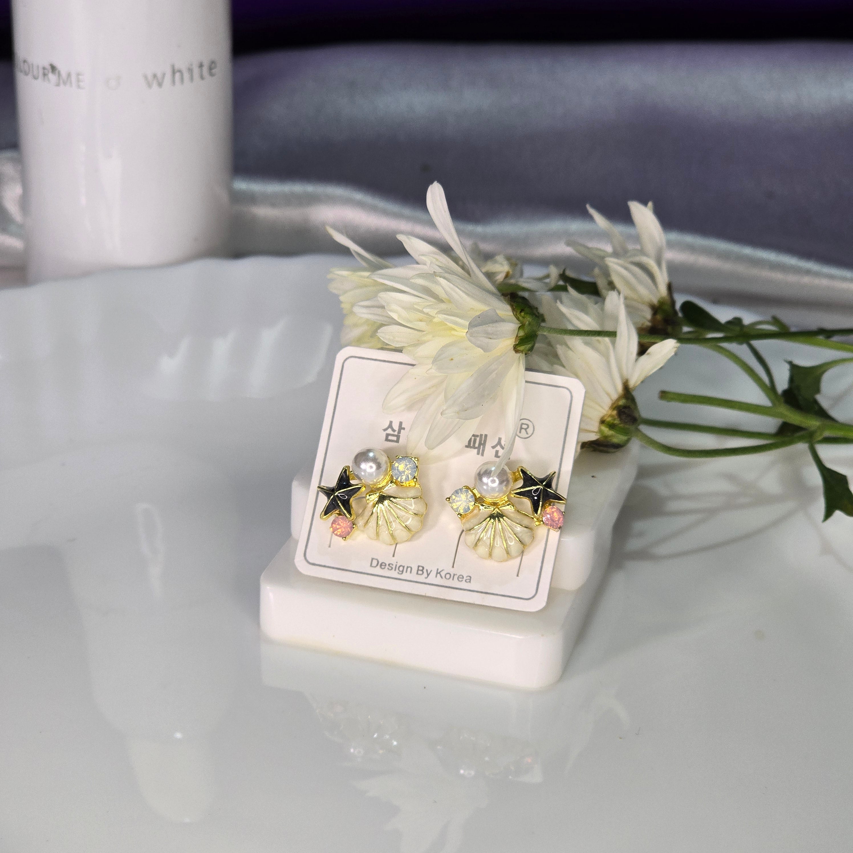 AK00062 - Oceanic Bloom Enamel & Pearl Stud Earrings