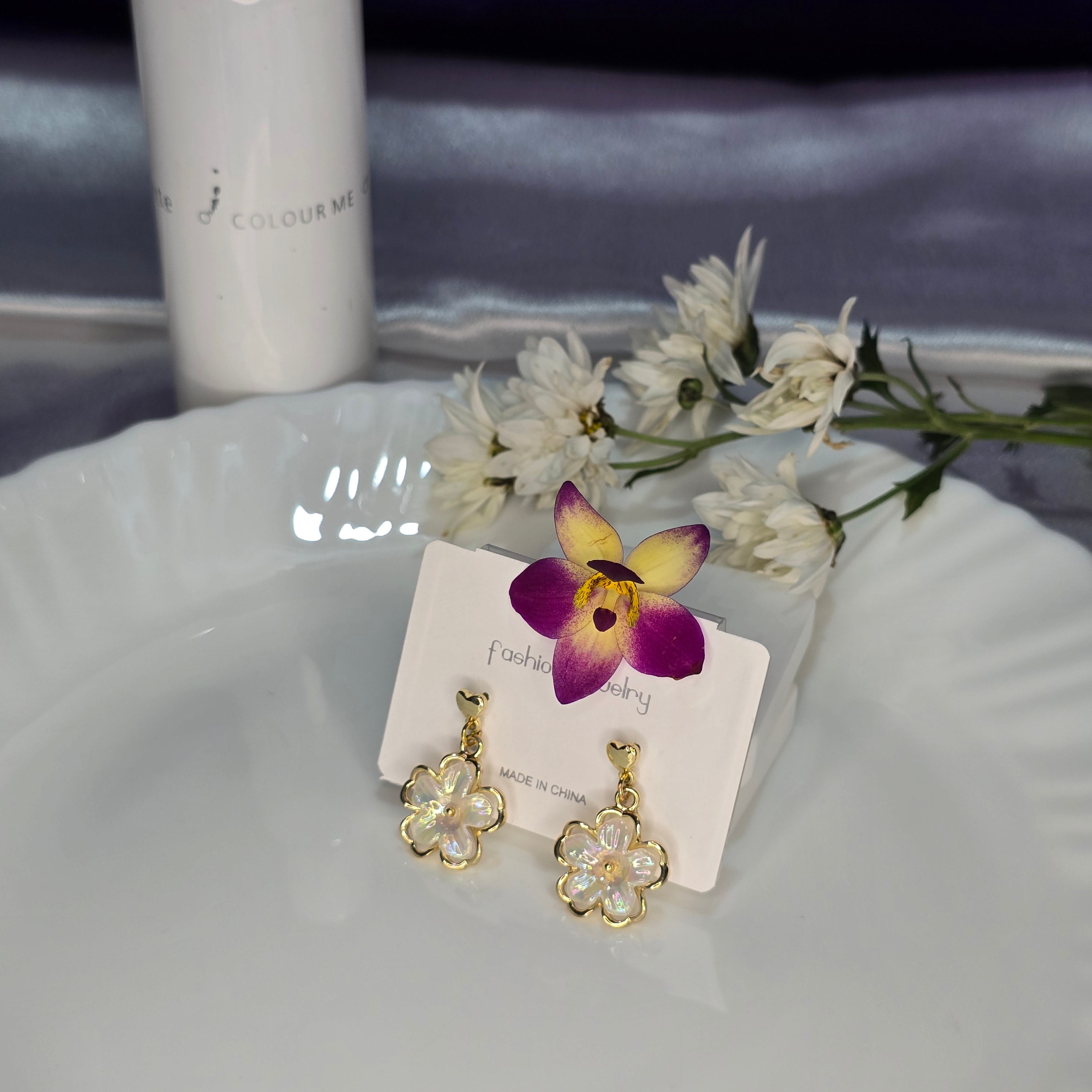 AK00070 - Pearl Bloom Iridescent Flower Drop Earrings